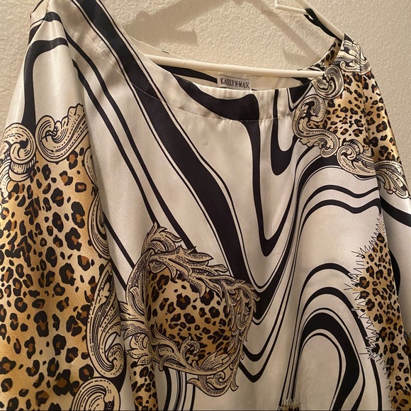 Kaelyn-Max Pattern Print Shawl Top - Picture 2 of 7